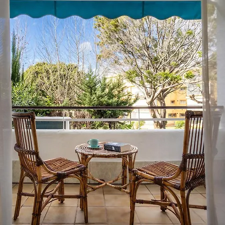 Beachfront Tiffany Design