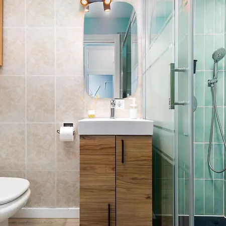 Beachfront Tiffany Design