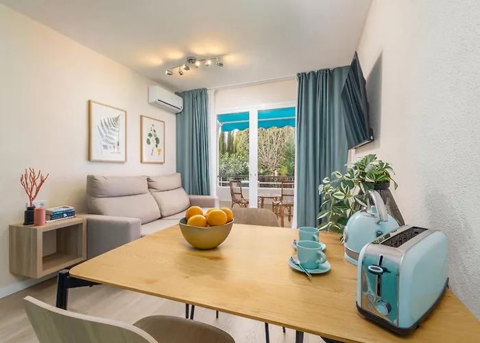 Beachfront Tiffany Design Estepona